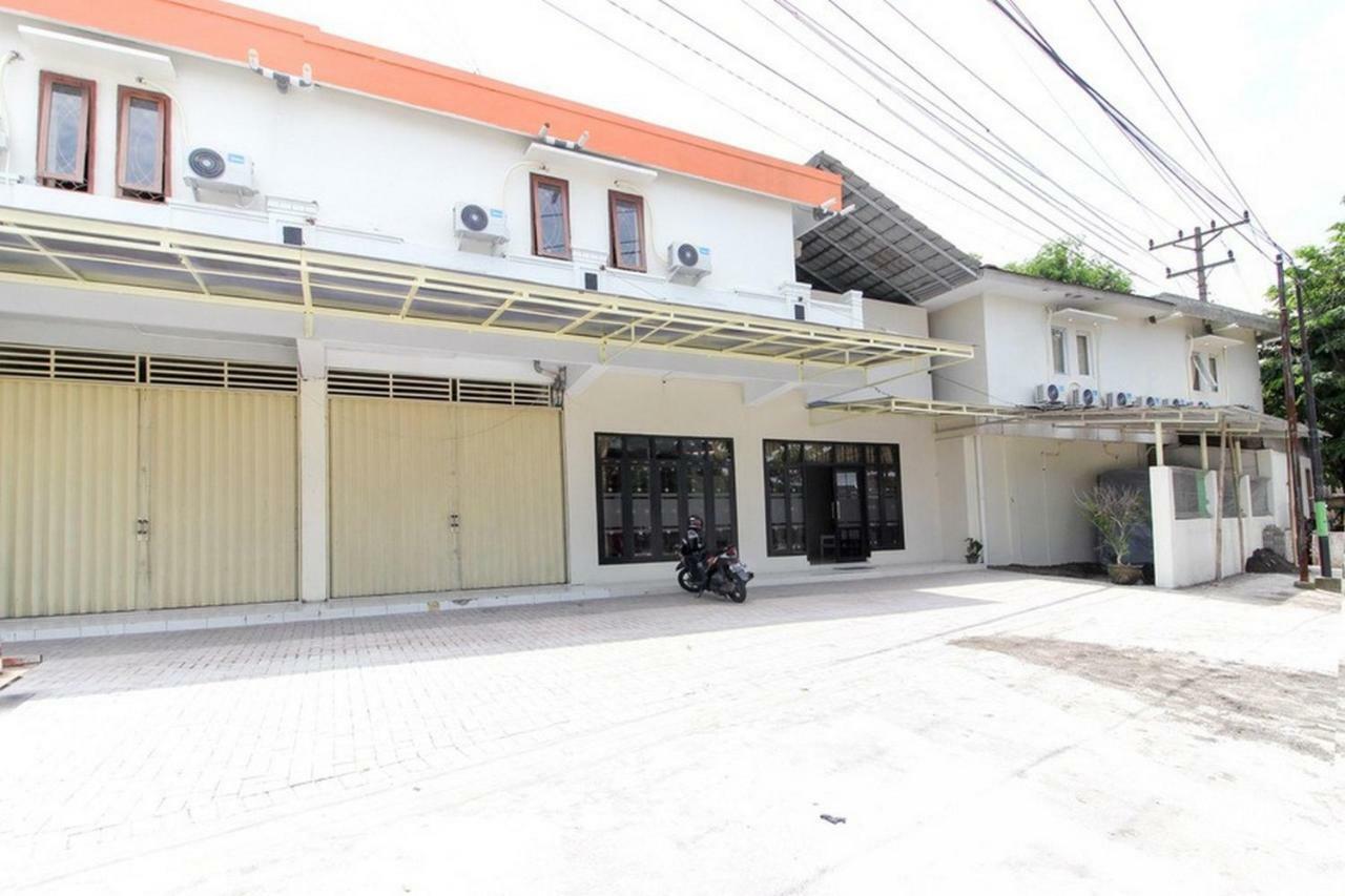 红多兹酒店-近日惹回归纪念碑3号 Kalasan 外观 照片